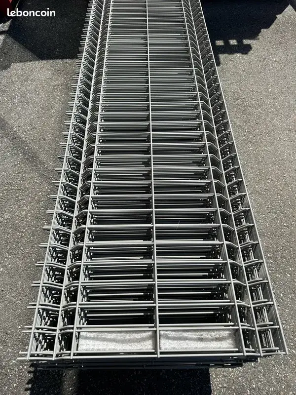 Panneaux rigide à vendre en lot